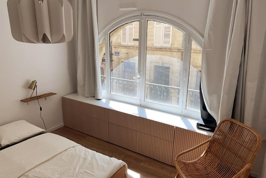 Aux Marches Du Palais - Ac Clim - Spacieux - Terrasse - Wifi Авиньон Екстериор снимка